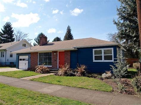 Use our detailed filters to find the perfect place, then get in touch with the landlord. . Portland zillow